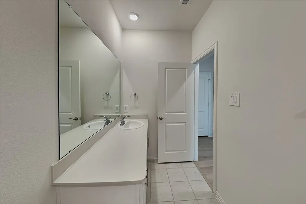 9629 Rattlesnake Trail Fort Worth TX 76036