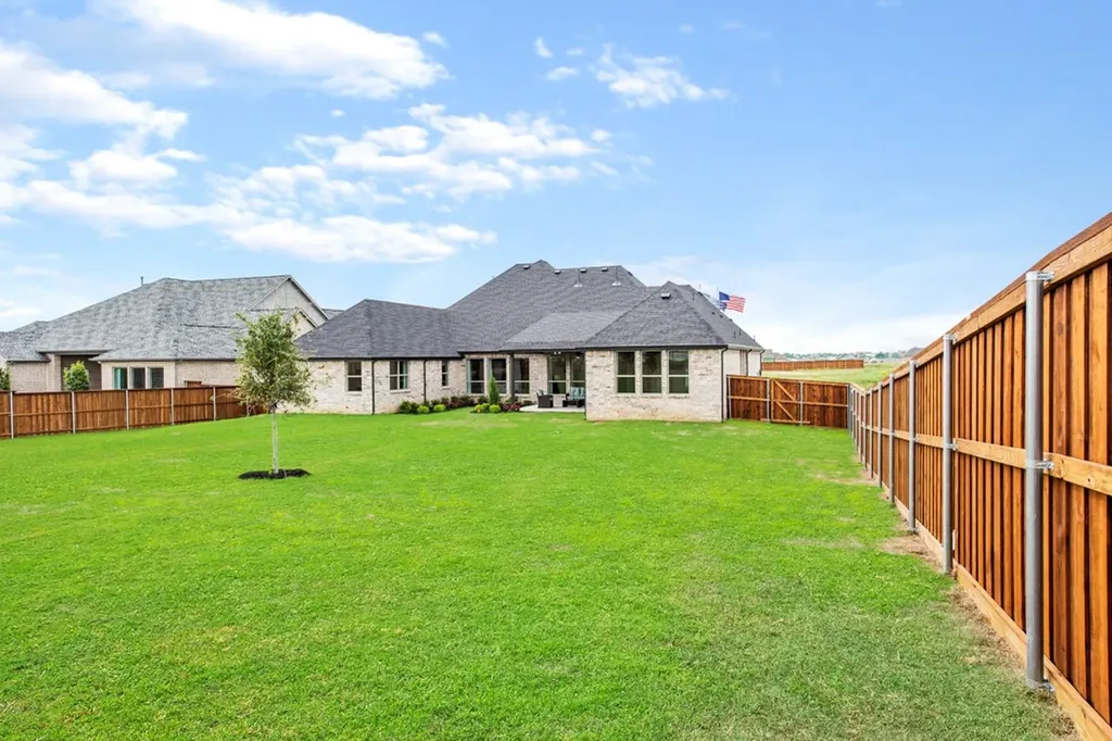 2141 Glenbrook Street Haslet TX 76052