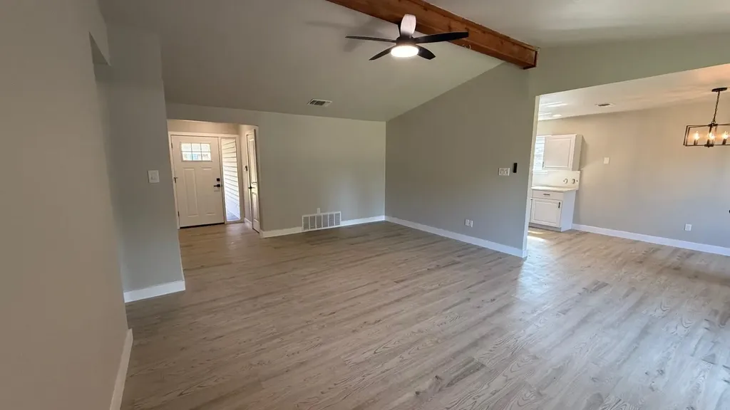 111 Iberis Court Arlington TX 76018