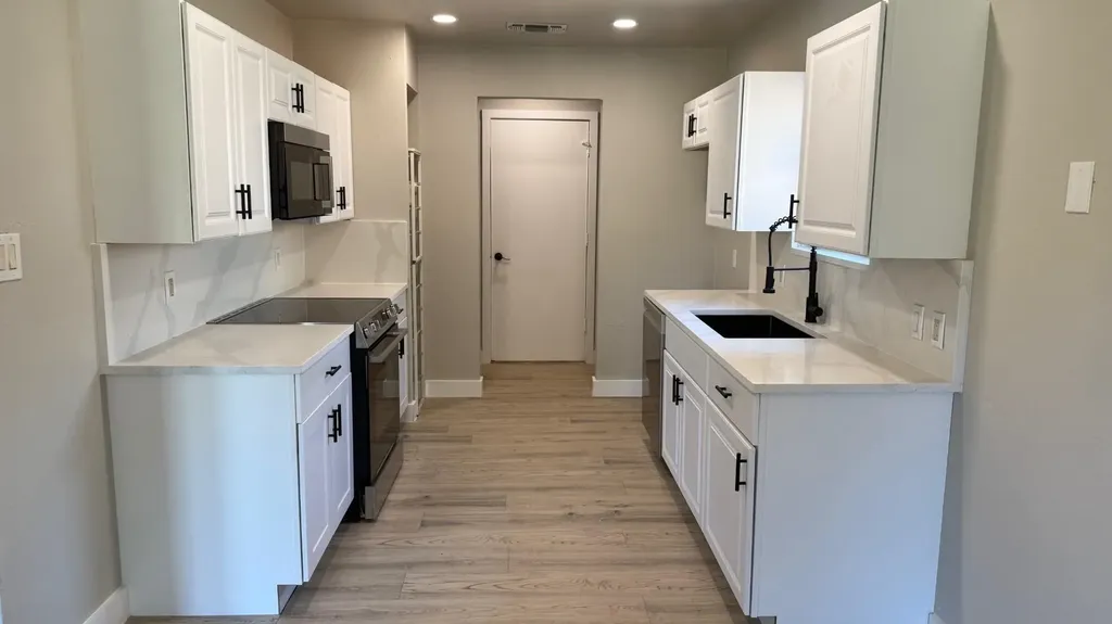 111 Iberis Court Arlington TX 76018