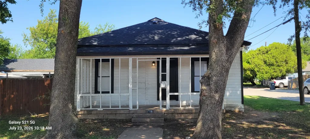 1006 S Chestnut Street Mckinney TX 75069