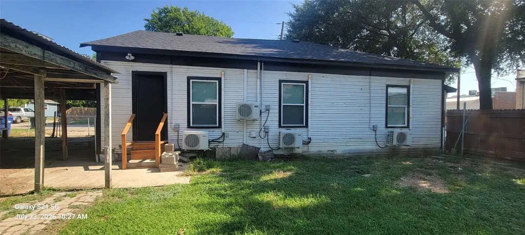 1006 S Chestnut Street Mckinney TX 75069