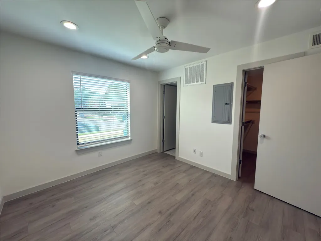 4526 Munger Avenue Dallas TX 75204