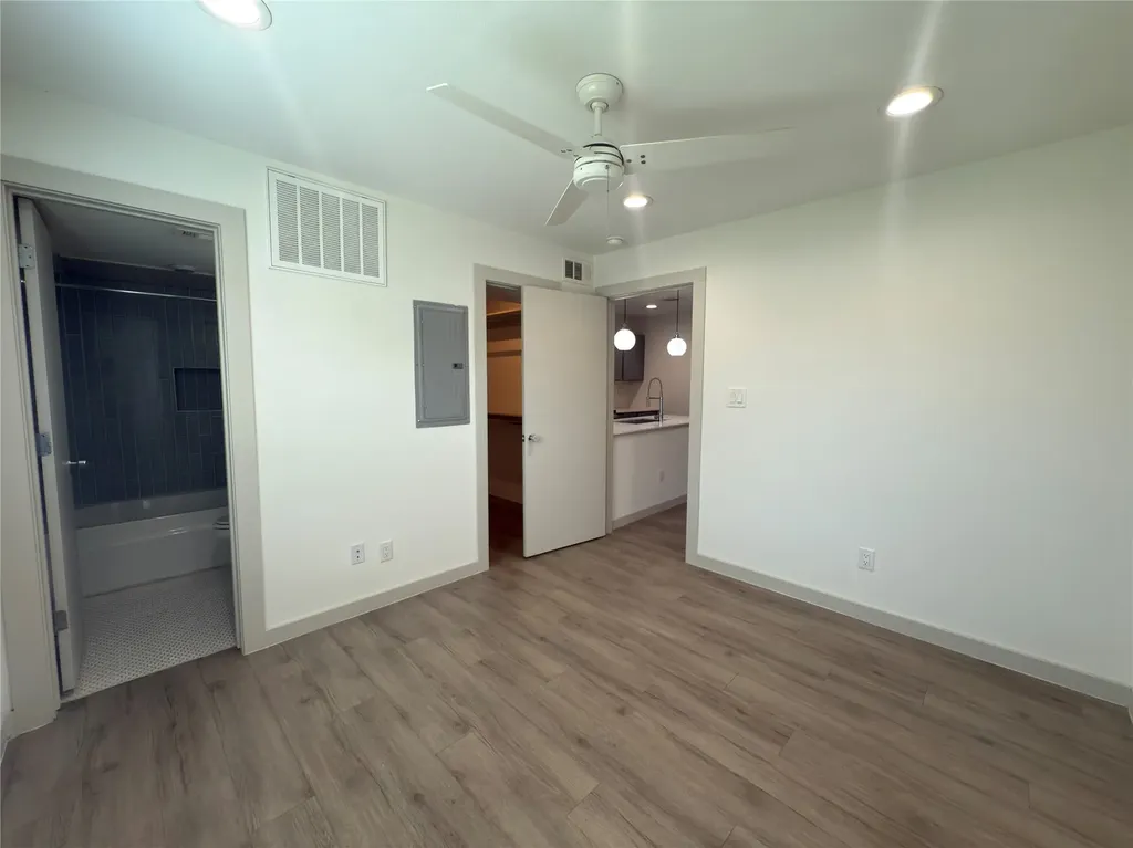 4526 Munger Avenue Dallas TX 75204