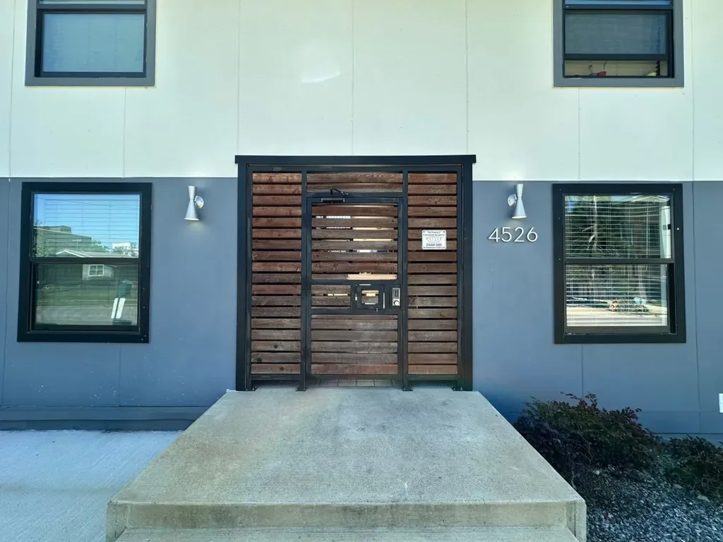 4526 Munger Avenue Dallas TX 75204
