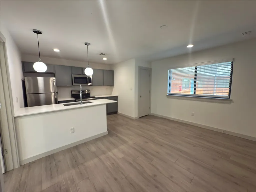 4526 Munger Avenue Dallas TX 75204
