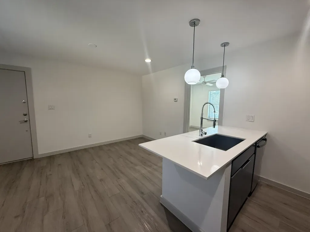 4526 Munger Avenue Dallas TX 75204