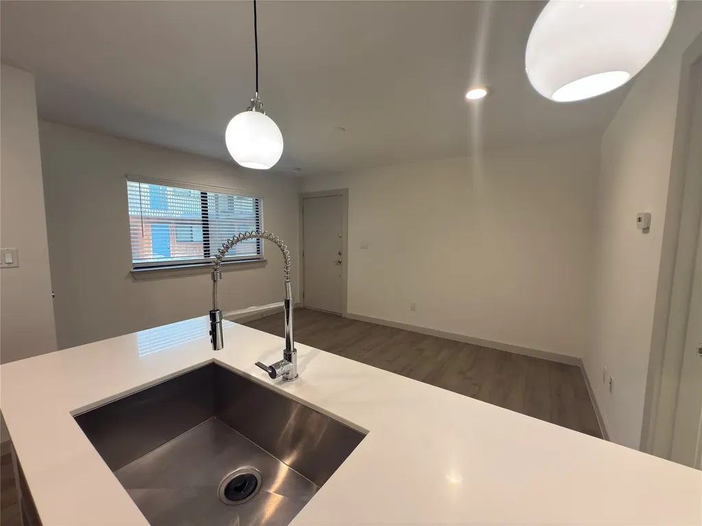 4526 Munger Avenue Dallas TX 75204