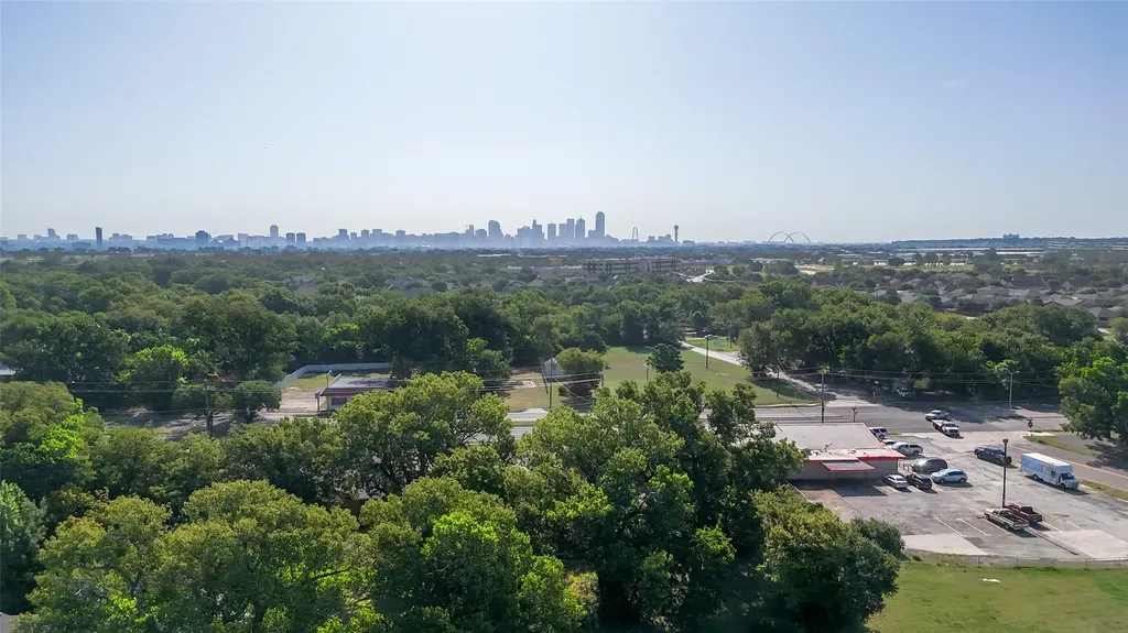 3725 Vineyard Drive Dallas TX 75212