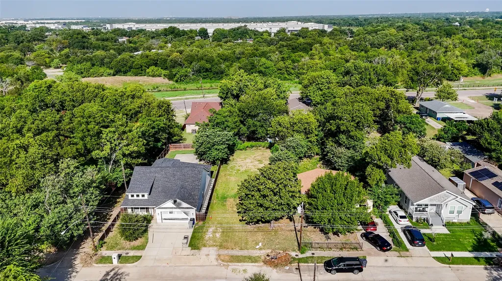 3725 Vineyard Drive Dallas TX 75212