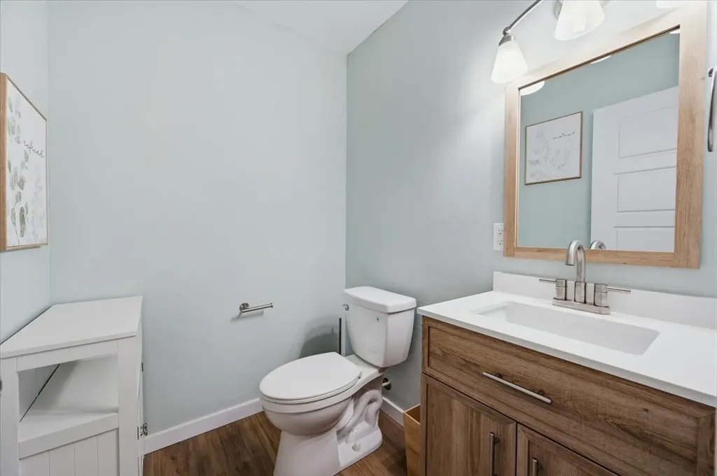 2704 Canyon Trail Granbury TX 76048