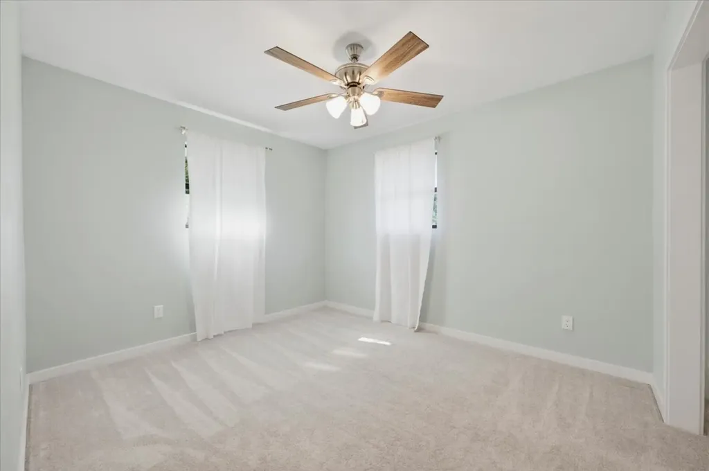 2704 Canyon Trail Granbury TX 76048