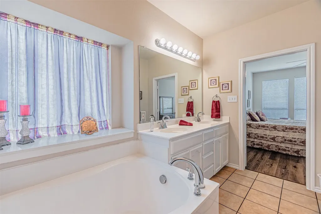 6208 Melanie Drive Fort Worth TX 76131