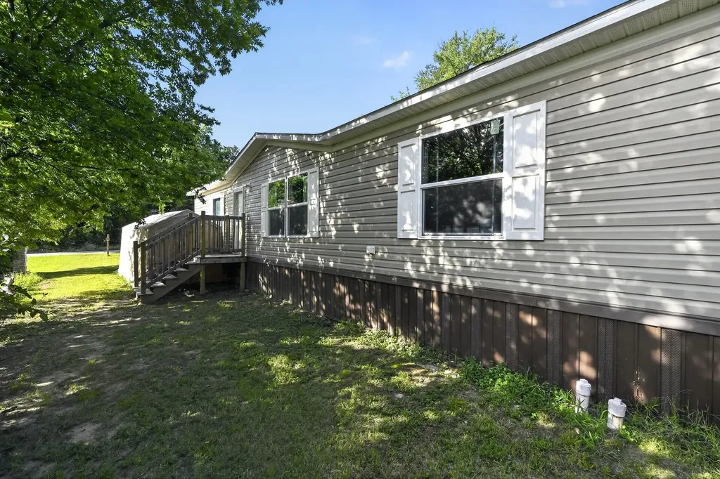 904 Pawnee Trail Granbury TX 76048