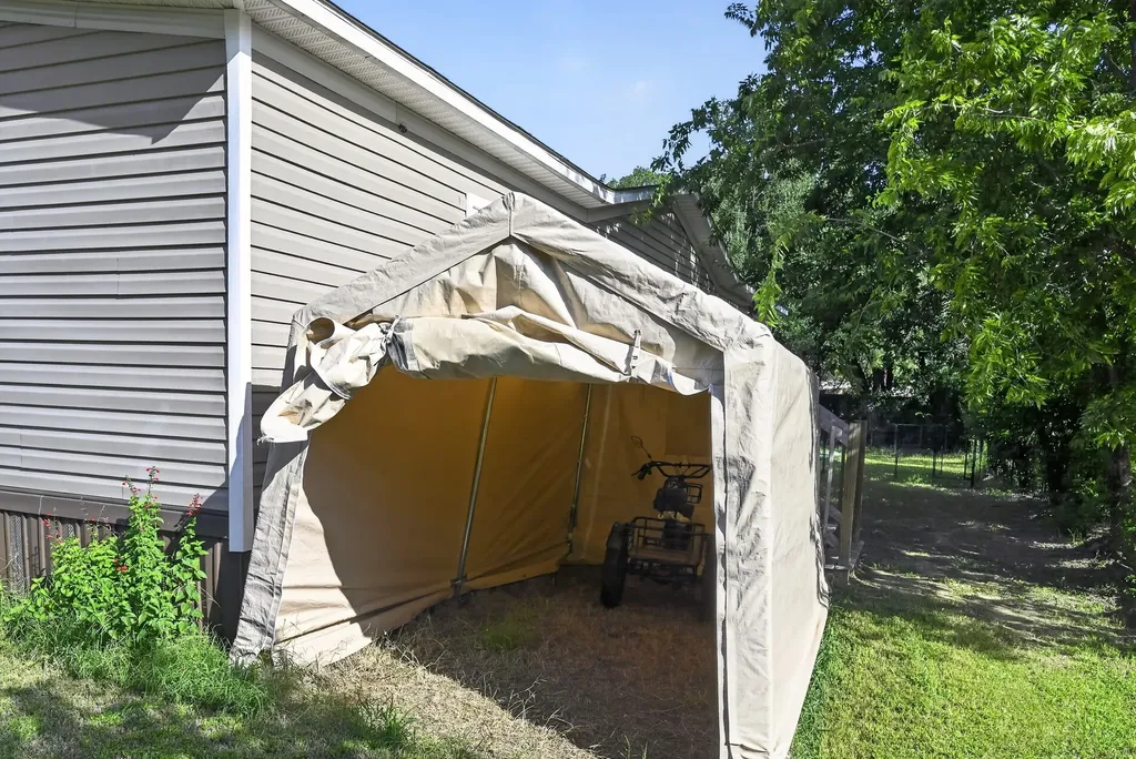 904 Pawnee Trail Granbury TX 76048