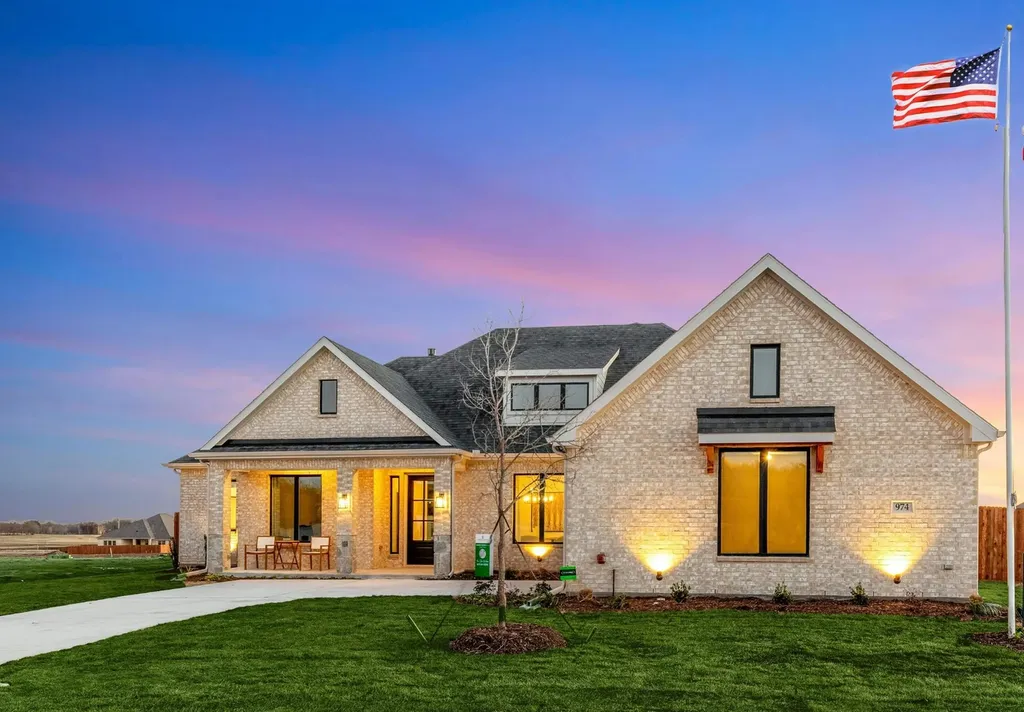 974 Richard Pittmon Drive Desoto TX 75115