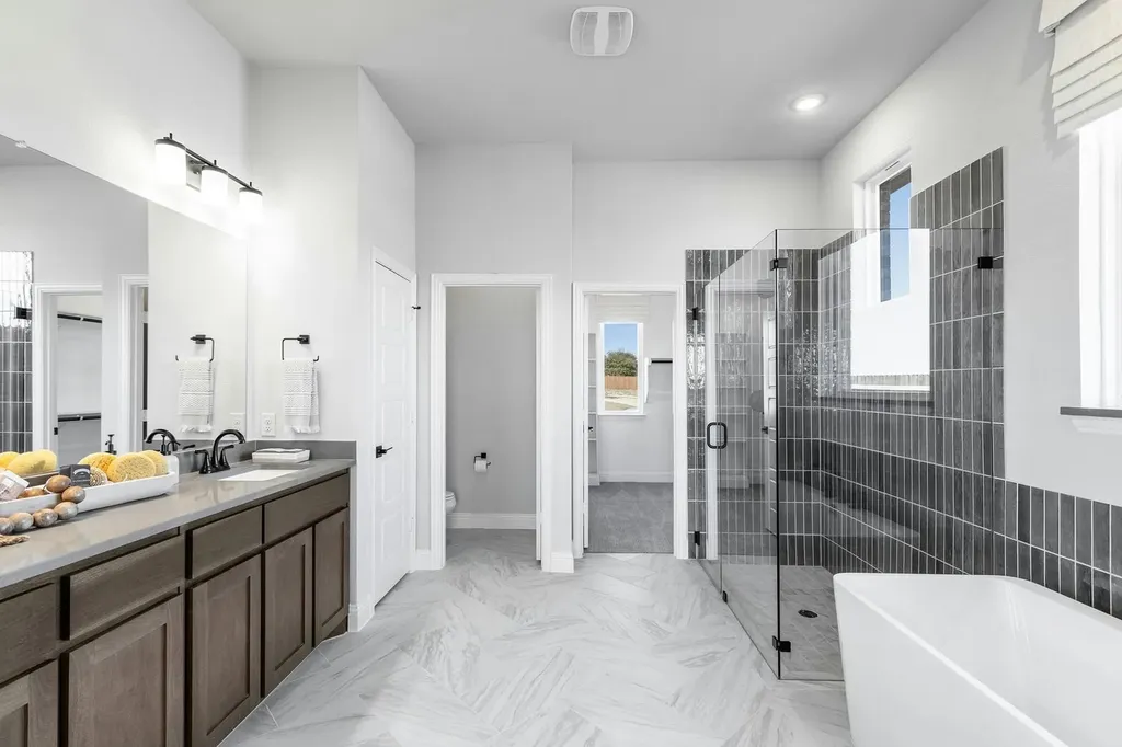 974 Richard Pittmon Drive Desoto TX 75115