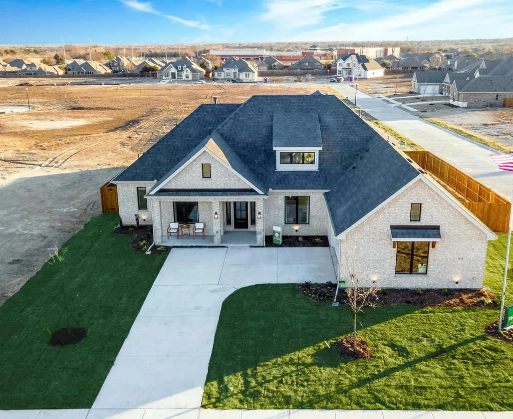 974 Richard Pittmon Drive Desoto TX 75115