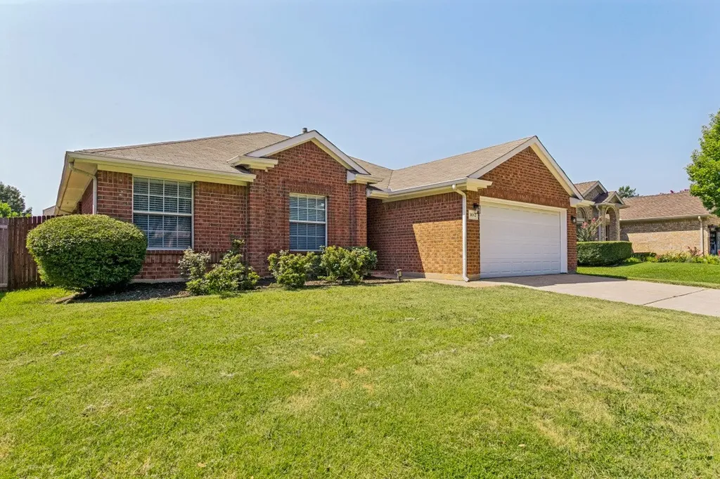 3012 Berkshire Lane Corinth TX 76210