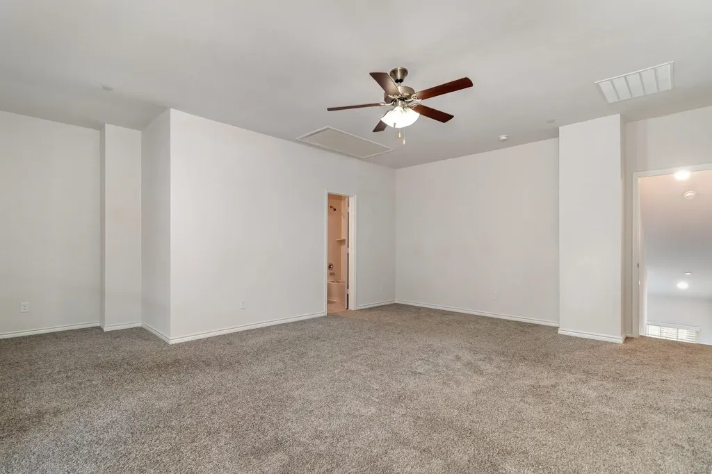 2413 Siskiyou Street Lewisville TX 75056