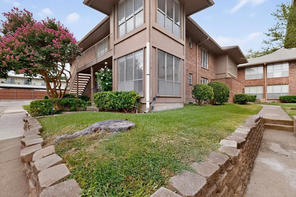 10530 Stone Canyon Road Dallas TX 75230
