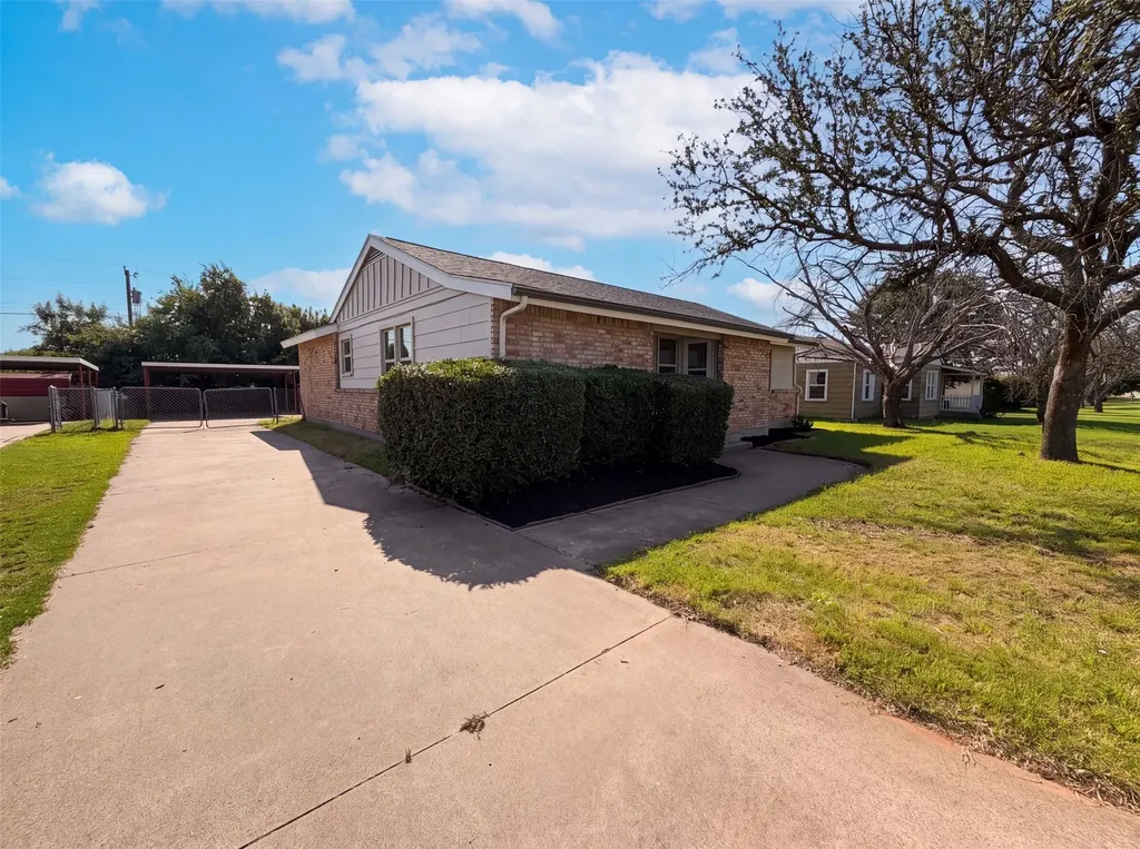 2901 Acton School Road Granbury TX 76049
