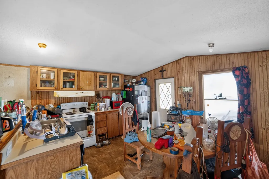 188 County Road 14300 Pattonville TX 75468