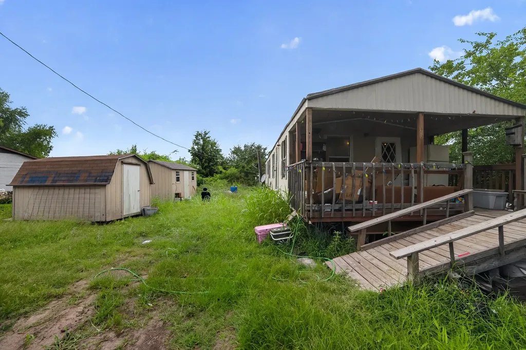 188 County Road 14300 Pattonville TX 75468