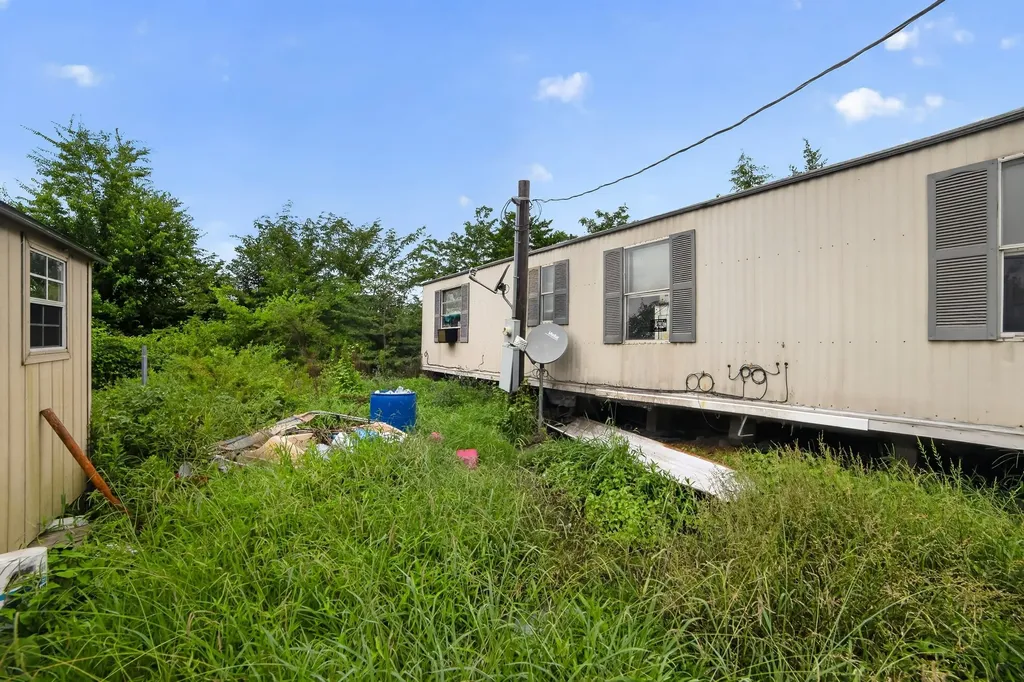 188 County Road 14300 Pattonville TX 75468