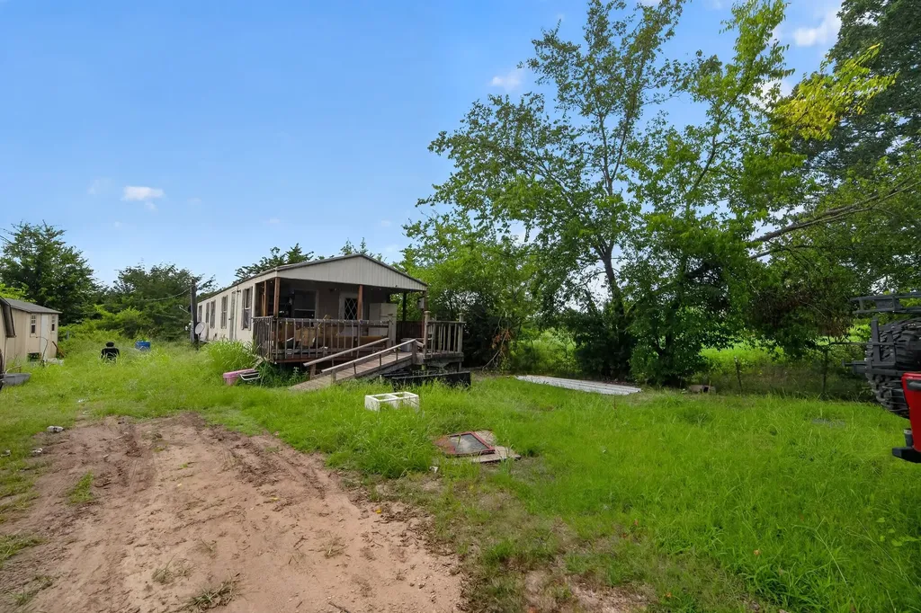 188 County Road 14300 Pattonville TX 75468