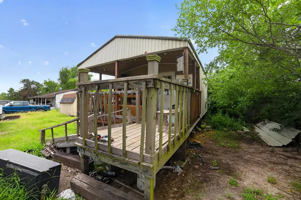 188 County Road 14300 Pattonville TX 75468