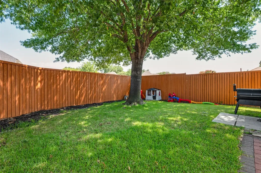2269 Bunker Hill Circle Plano TX 75075