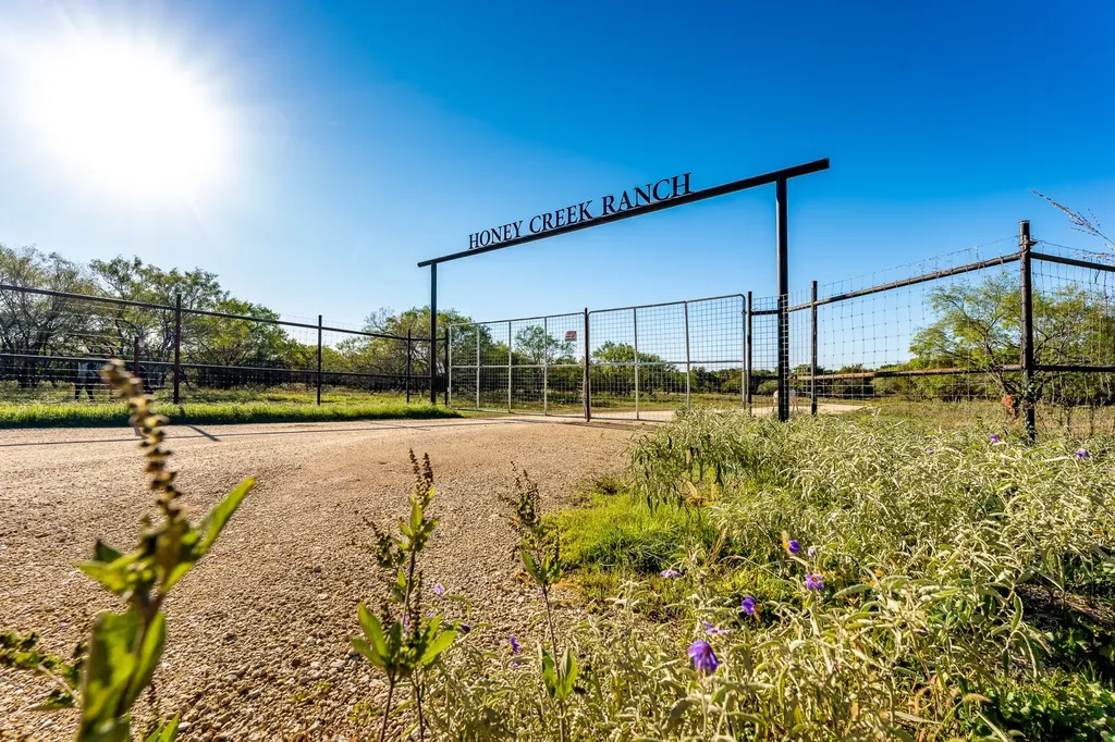 Ranch 28, County Road 208 Hico TX 76457