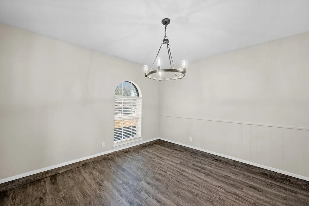 2001 San Jacinto Drive Arlington TX 76012