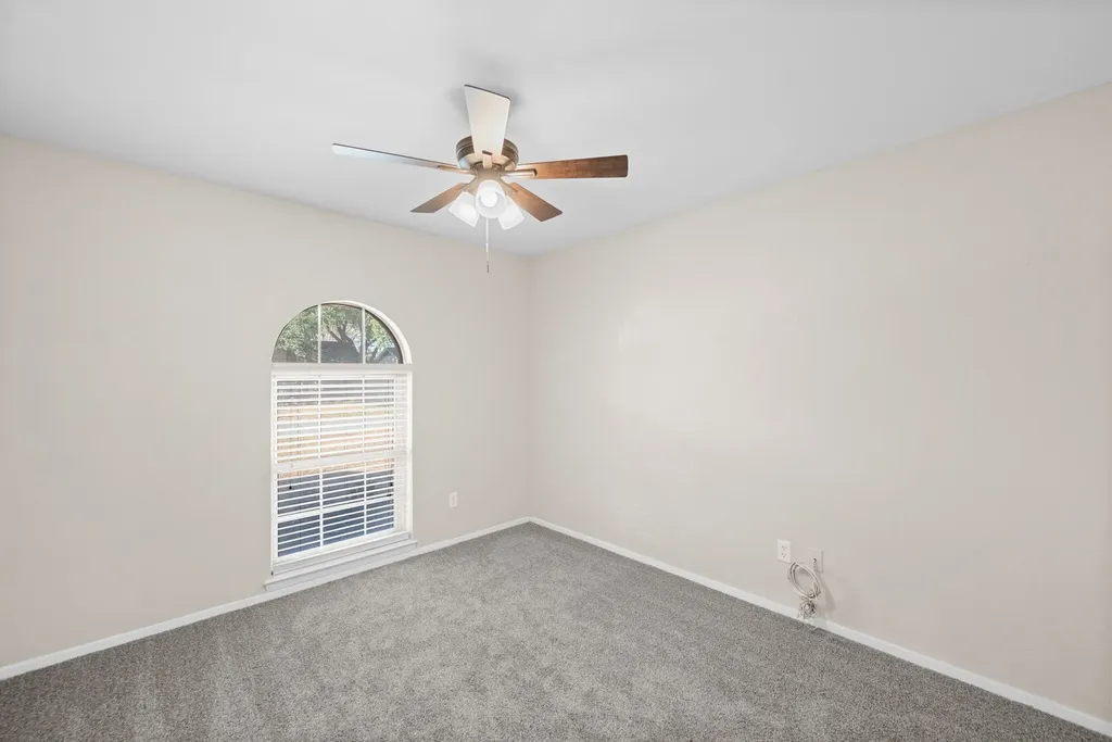 2001 San Jacinto Drive Arlington TX 76012