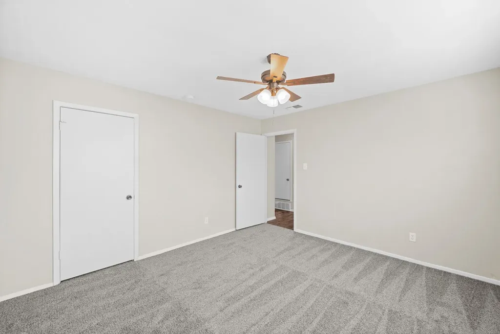 2001 San Jacinto Drive Arlington TX 76012