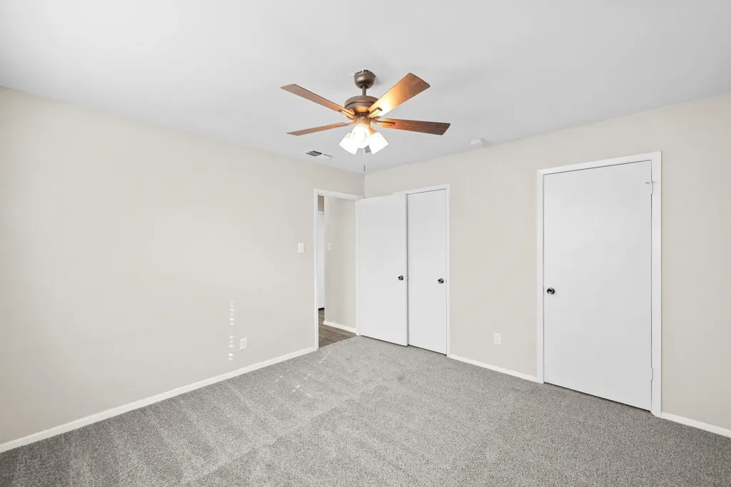 2001 San Jacinto Drive Arlington TX 76012