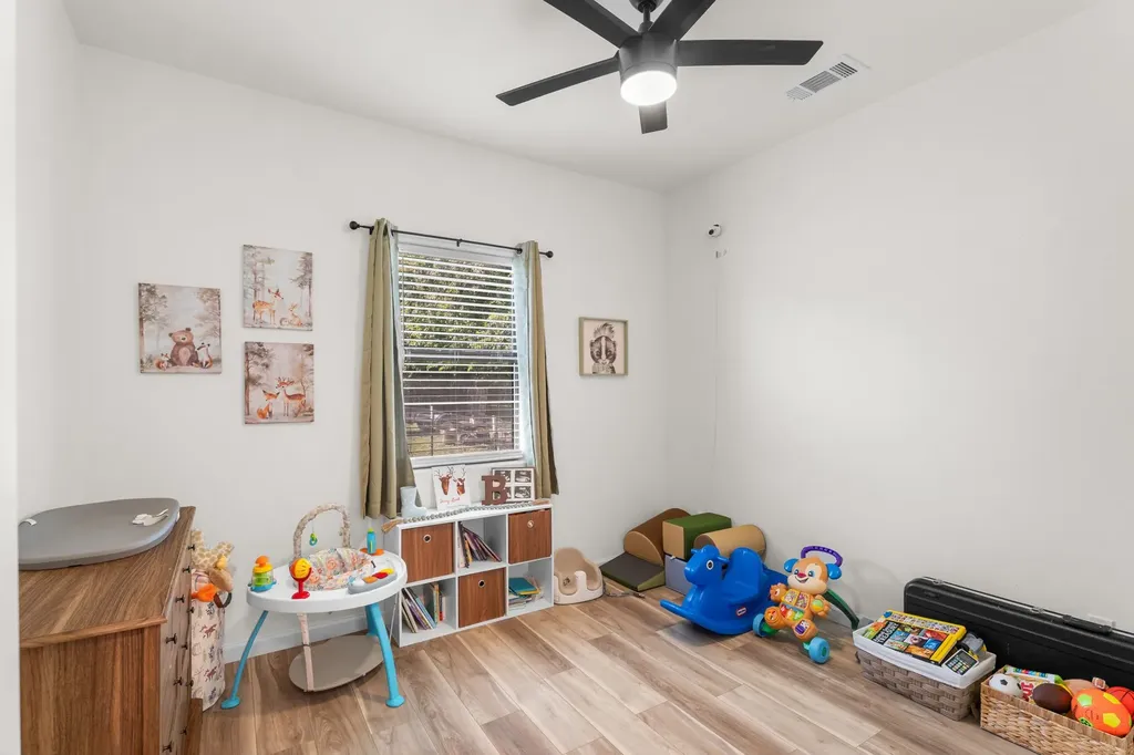 304 E Adams Street Riesel TX 76682