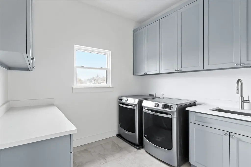 3813 Durango Drive Dallas TX 75220