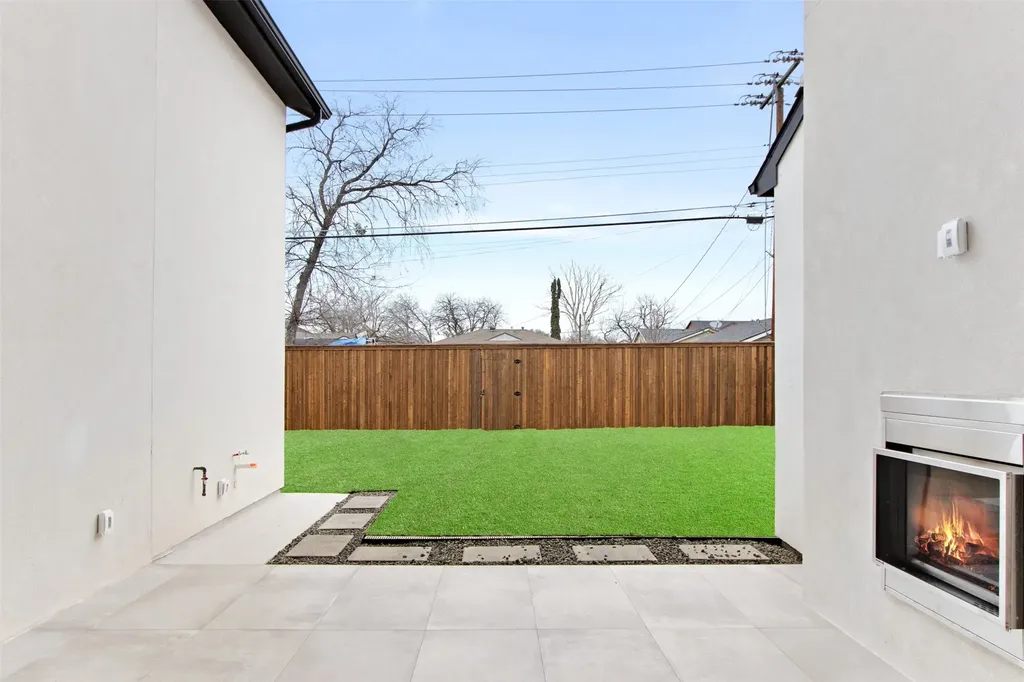 3813 Durango Drive Dallas TX 75220