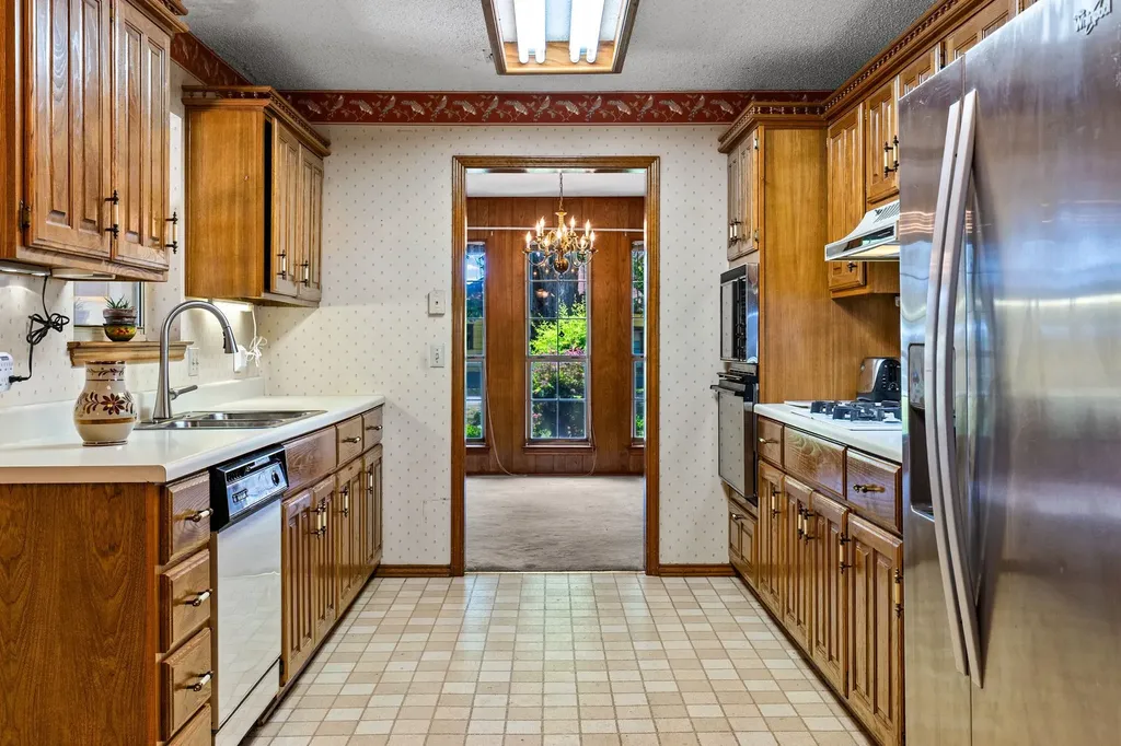 301 Paris Street Pecan Gap TX 75469