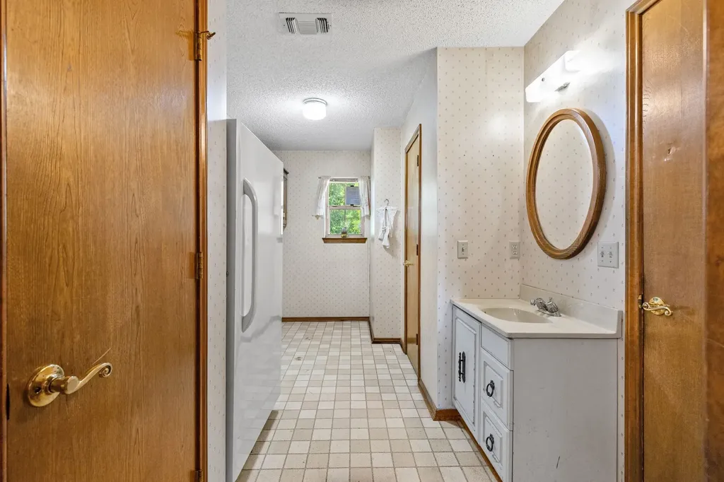 301 Paris Street Pecan Gap TX 75469