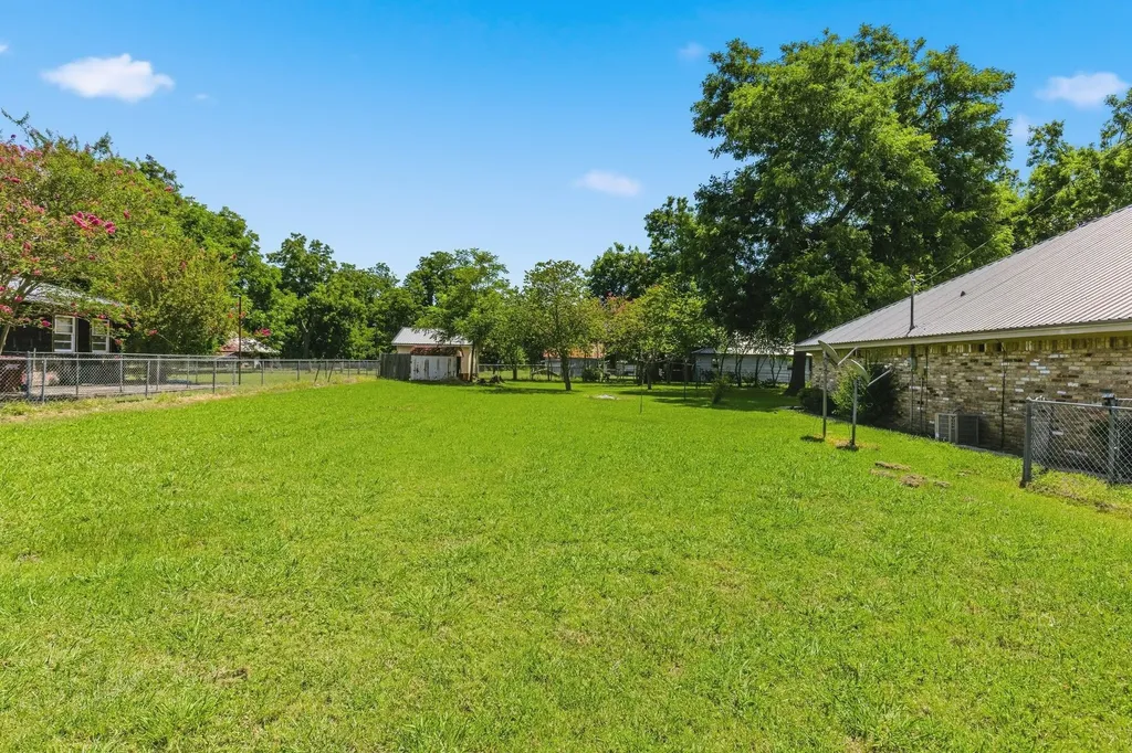 301 Paris Street Pecan Gap TX 75469