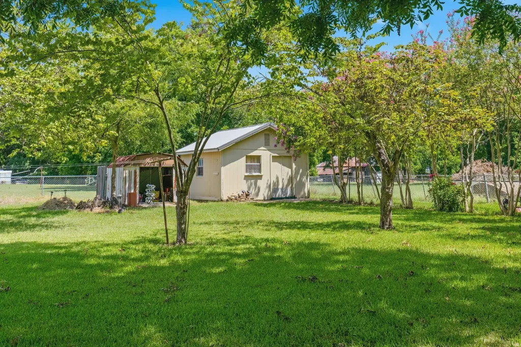301 Paris Street Pecan Gap TX 75469