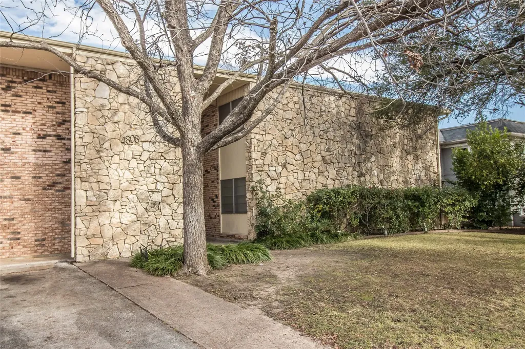 4808 Bryce Avenue Fort Worth TX 76107