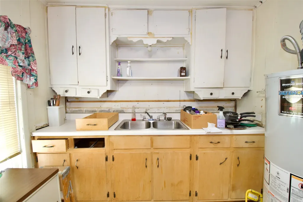 2015 N 12th Street Waco TX 76708