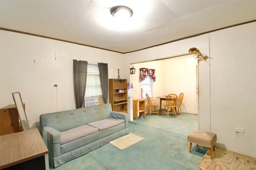 2015 N 12th Street Waco TX 76708