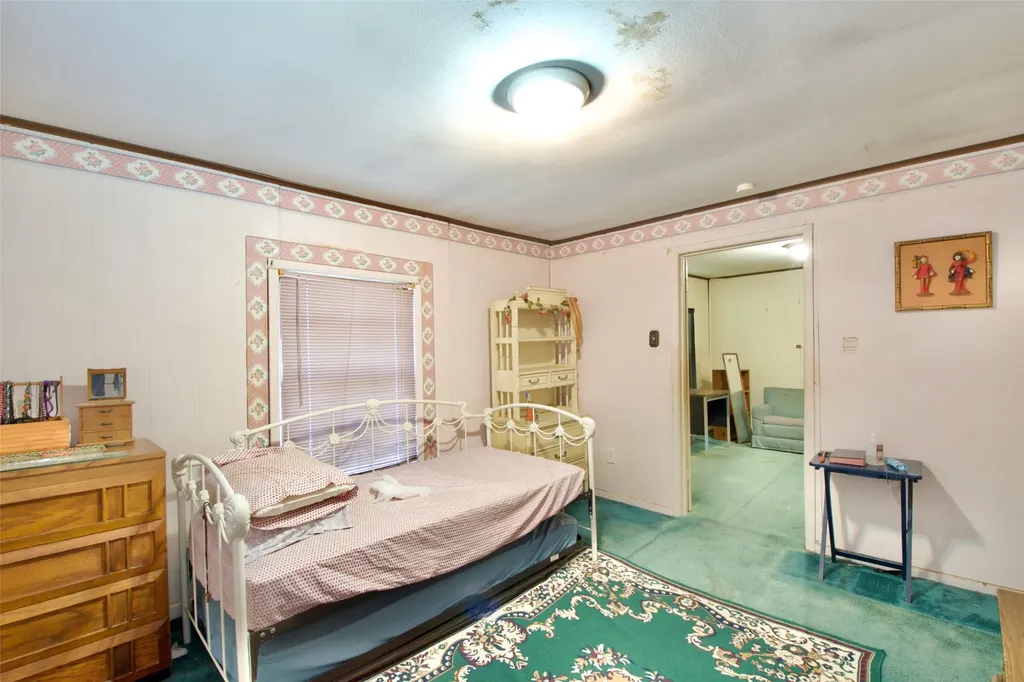 2015 N 12th Street Waco TX 76708