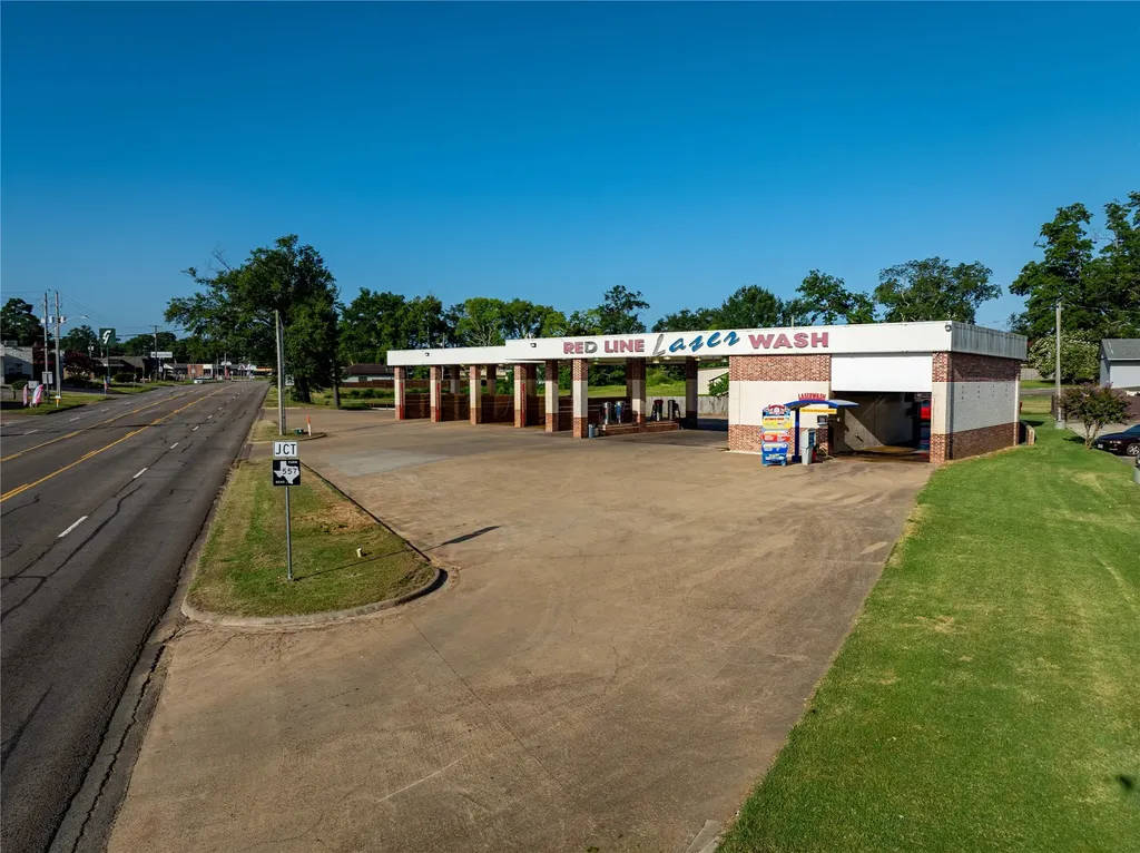 109 S Greer Boulevard Pittsburg TX 75686