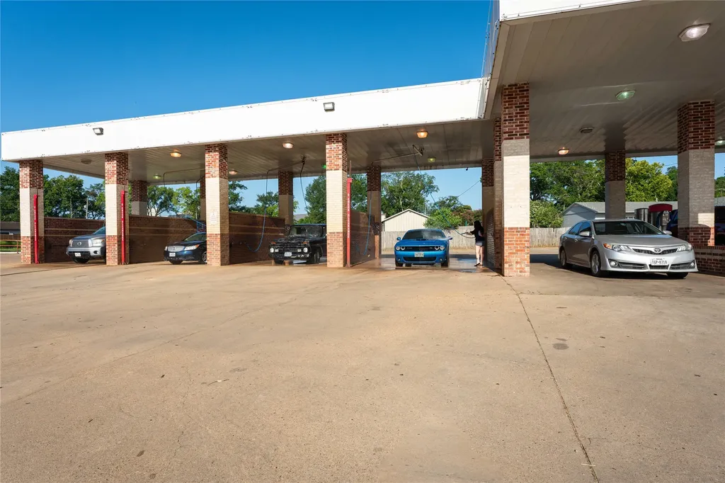 109 S Greer Boulevard Pittsburg TX 75686